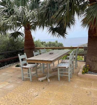 Agios Vasileios House | Souda’s nest