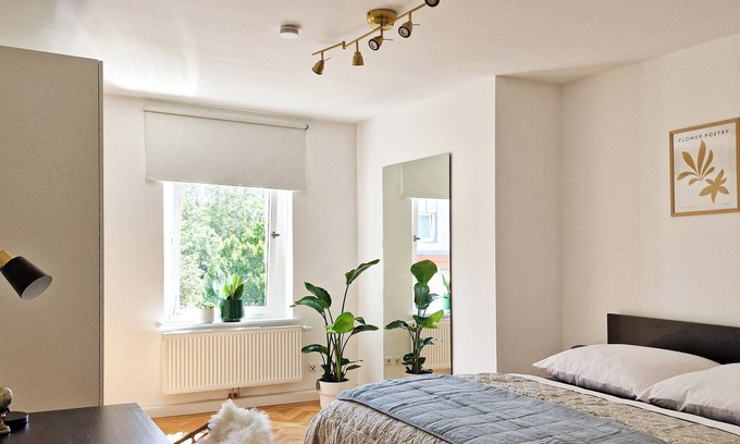 Coburg Apartment | Soulful Stay High-class, newly furnished & centrally located vacation apartment