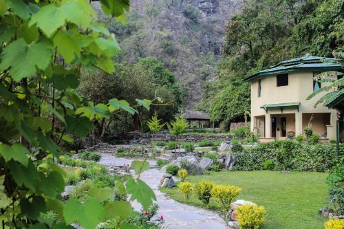 Nainital Hotel | Soulitude by the Riverside