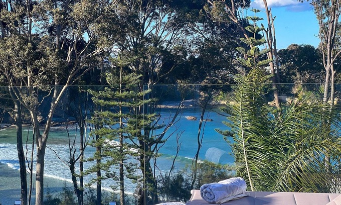 Denhams Beach Apartment | Soulshine Beachside Penthouse, views over Denhams Beach