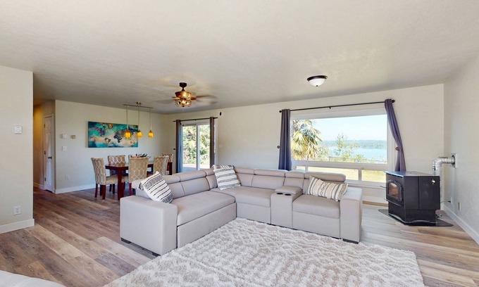 Poulsbo House | Soundfront home with WiFi, washer/dryer, central AC, and enclosed yard