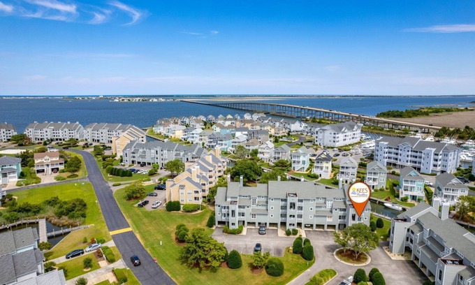Manteo Condo | Soundside Breeze at Pirate's Cove