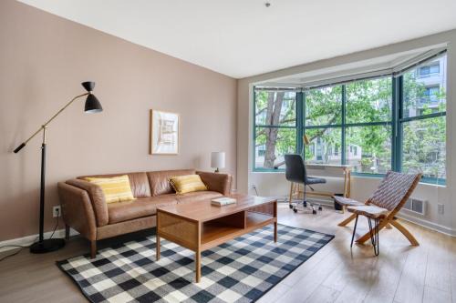 South Beach Apartment | South Beach 2br w pool tennis spa SFO-1400