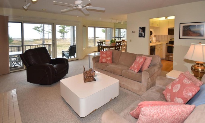 Glen Arbor Apartment | South Beach 55
