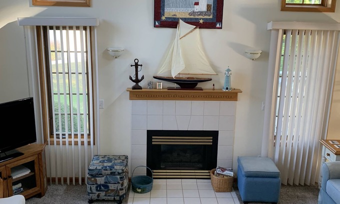 South Haven House | South Beach, Blue Stairs, Kids Corner Park, Bike Trail, Walk to Marina, Downtown