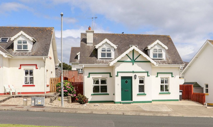 Hook Head Cottage | SOUTH BEACH, family friendly in Duncannon, County Wexford