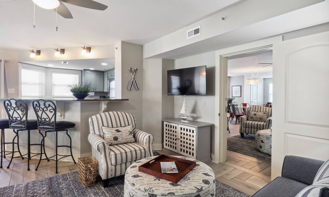 Tybee Island Condo | South Beach Penthouse for 12 with Ocean Views & steps to beach!