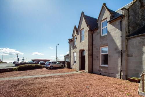 Troon Apartment | South Beach View