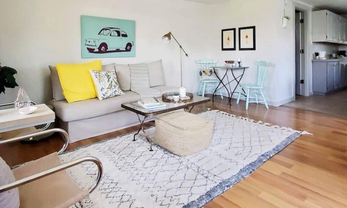 Tower Grove South House | South City Getaway | Sleeps 4 | Tower Grove Oasis