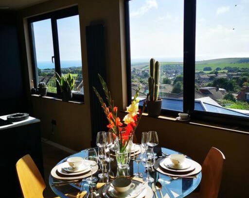 Woodingdean Apartment | South Downs and Brighton