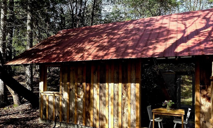 Salt Spring Island Cottage | South End Gem