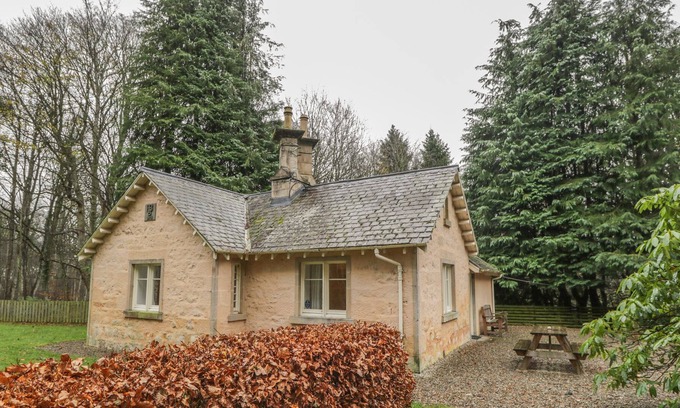 Forres Cottage | SOUTH LODGE - BRODIE CASTLE, pet friendly, with open fire in Forres