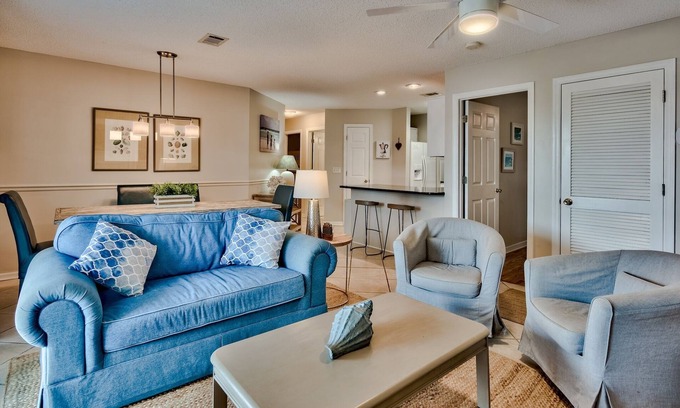 Seagrove Beach Condo | South of 30A/Walk to Beach! Pool and Tennis Courts