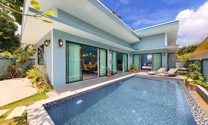 Thong Krut Villa | South Samui Getaway. 3 bedroom villa with private pool. Baan Kluay Mai