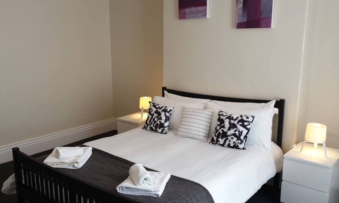 South Shields House | South Shield's Hidden Gem Amethyst 3 Bedroom House