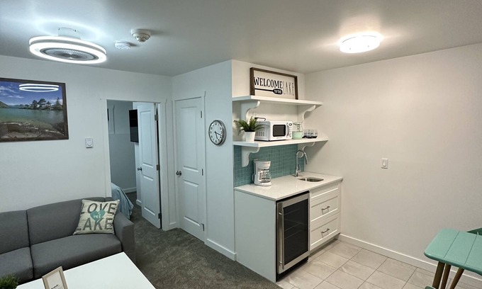 Lake Cowichan Hotel | South Shore Motel