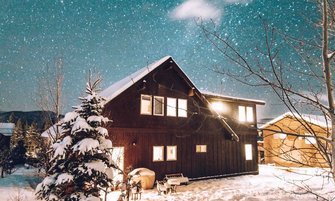 Mountain View Estates House | South Tahoe Vacation Home Retreat