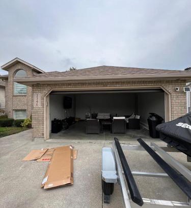 Windsor Villa | South Windsor VILLA Great for parties and events