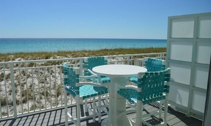Navarre Beach House | Southern Breeze #6 Gulf Front Townhouse