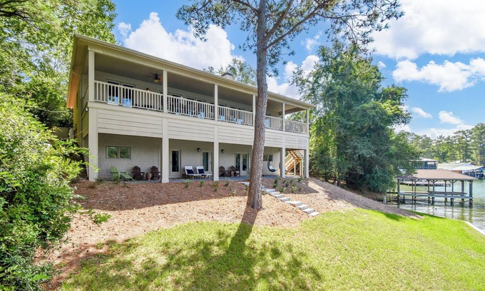 Pleasure Point House | Southern Comfort by Big Fish Real Estate Group at Lake Martin, sleeps 10!