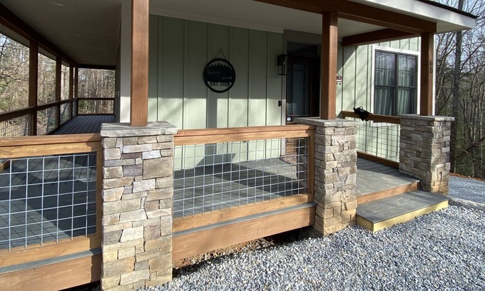 Saluda House | Southern Exposure... Alaska and the Northwest meets the South.