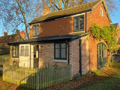 Braunston House | Southfield Art Studio