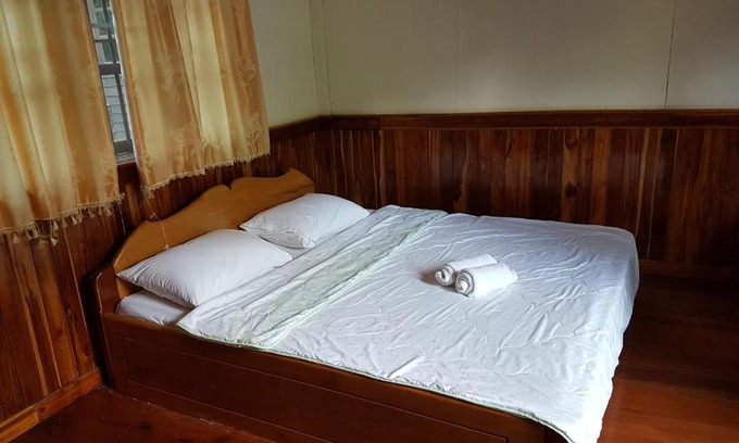Pak-Lay House | Southida Guesthouse