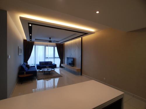 Central District Apartment | Southkey Mosaic by CozyStay