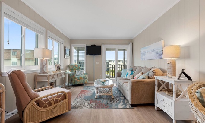 Morehead City Condo | Southwinds J12 in Atlantic Beach, NC