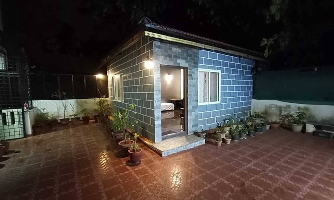 Jayanagar Cottage | Sovereign Cottage Steps from Nimhans Hospital.