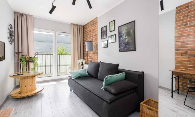 Nowe Miasto Apartment | Sowia 1 | Modern Apartment | Balcony | Parking