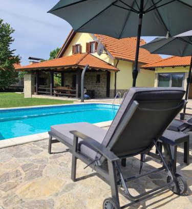 Lovinac Villa | SPA HOLIDAY HOUSE REŽEK - Lovinac