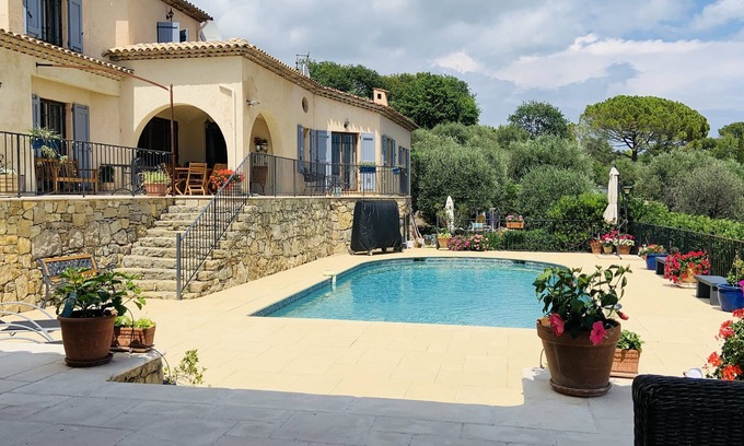 La Grand-Chile Villa | Spacious, Relaxing, Views, 5 minutes to Valbonne, office area, air conditioning