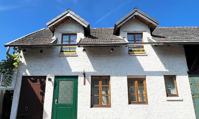 Troisdorf House | Space, comfort and a top location - your perfect stopover between Cologne and Bonn.
