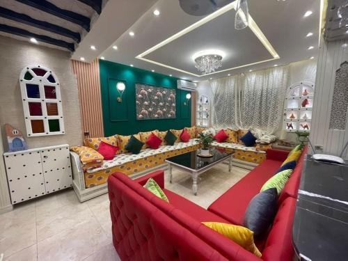 RACINE EXTENSION Apartment | Spacieux appartement corniche