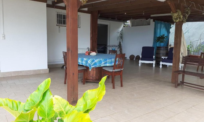 Riviere-Salee Apartment | Spacieux T2 en rez-de-jardin avec grande terrasse