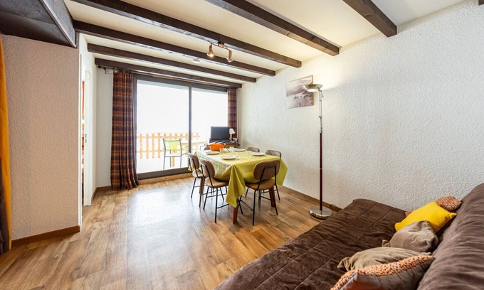 Saint-Francois-Longchamp Apartment | Spacious 57m² apartment with balcony for 6, at the foot of the slopes