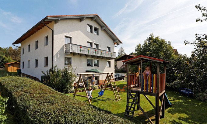 St. Oswald Apartment | Spacious vacation apartment in the Bavarian Forest National Park (Apartment 4)