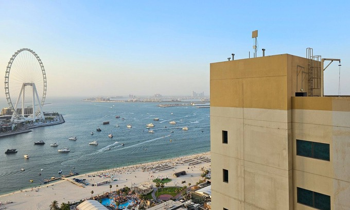 Dubai Marina Apartment | Spacious 2 Bed Apartment in Shams 4 JBR