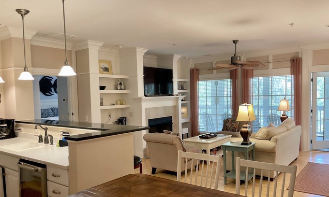 Melrose on the Beach Condo | Spacious 2 bedroom/bath with 6 pass Cart