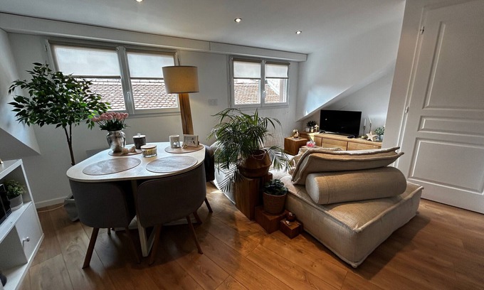 Evian-les-Bains Apartment | Spacious 2-bedroom apartment in Evian center with parking option
