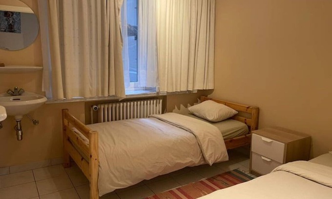 Knokke Apartment | Spacious 2 bedroom apartment for 4 people
