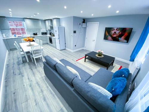 Harringay Apartment | Spacious 2-Bedroom Flat in London - F3