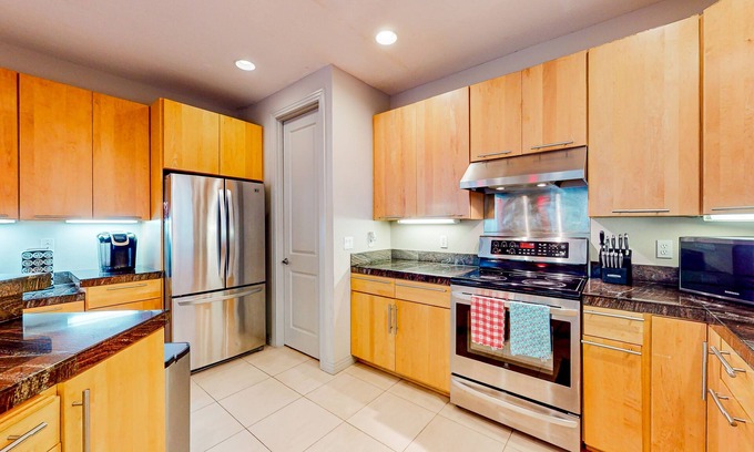 Happy Valley House | Spacious 2-story home with private outdoor areas, amazing views, BBQ, & W/D