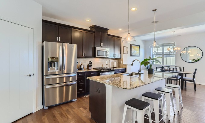 Louisville House | Spacious 2BDR Modern Townhome in Louisville