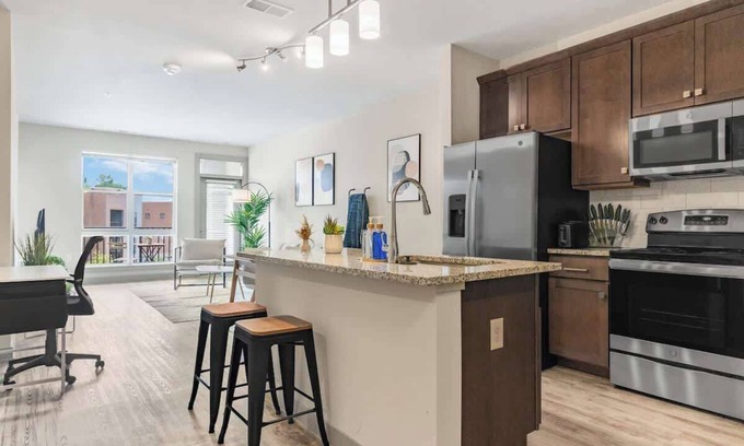 Auburn Hills Apartment | Spacious 2BR/2BA | Gym & Pool