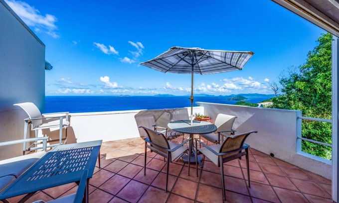Estate Lovenlund Condo | Spacious 2BR Condo with AMAZING Views & a great location!