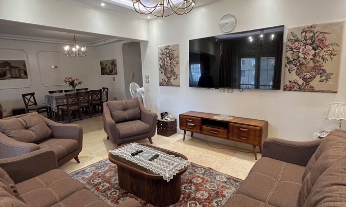 Nasr City Apartment | Spacious 3-bedroom apartment with WiFi, AC in charming center Cairo Governorate