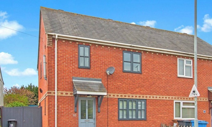 Ipswich House | SPACIOUS 3 BED ROOM FAMILY FRIENDLY HOME CONVENIENTLY LOCATED IN IPSWICH SUFFOLK