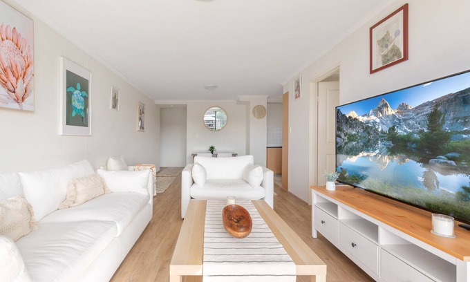 Kingsford Apartment | Spacious 3-Bed with Alfresco Dining by Amenities